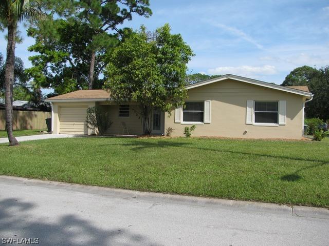 4723 West Dr., Fort Myers, FL 33907
