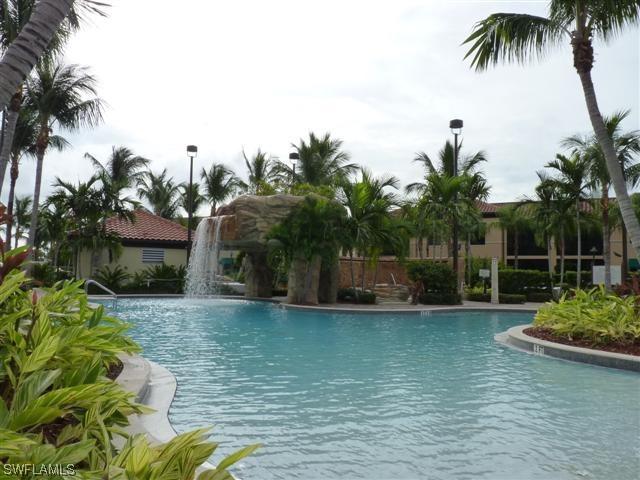 1055 Sandpiper St. #104, Naples, FL