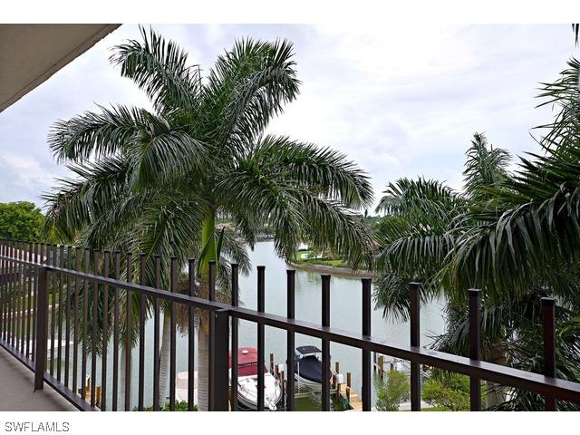 2150 Gulf Shore Blvd. #505, Naples, FL