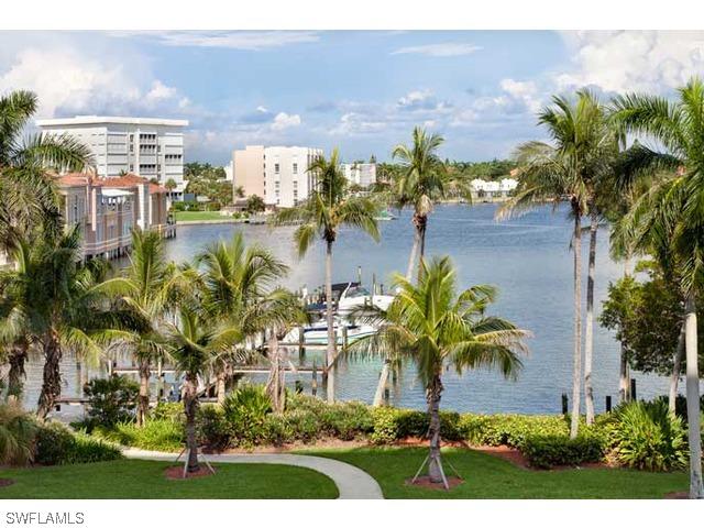 4031 Gulf Shore Blvd. #4E  0R 44, Naples, FL