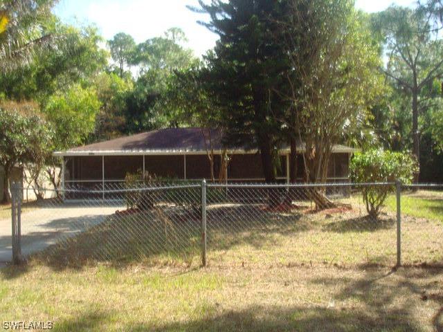 260 Rose Blvd., Naples, FL 34119