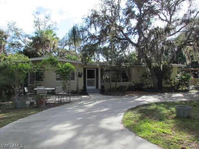 27501 Imperial Pkwy., Bonita Springs, FL