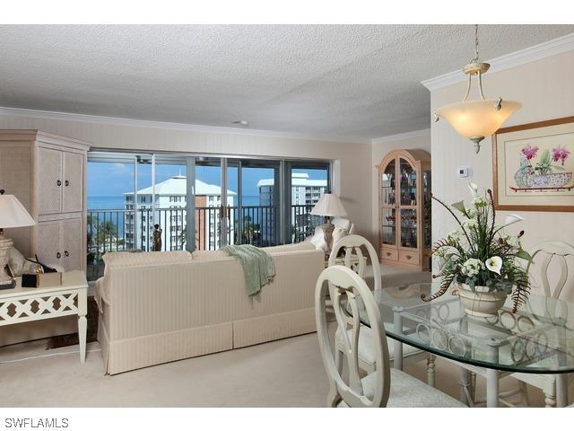 2750 Gulf Shore Blvd. #703, Naples, FL