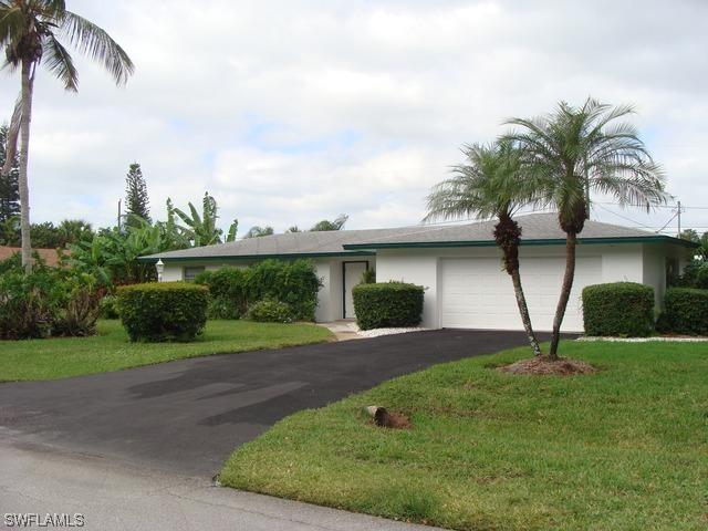 137 Erie Dr., Naples, FL