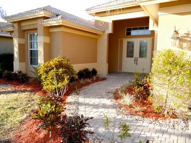 1055 Tivoli Dr., Naples, FL 34104