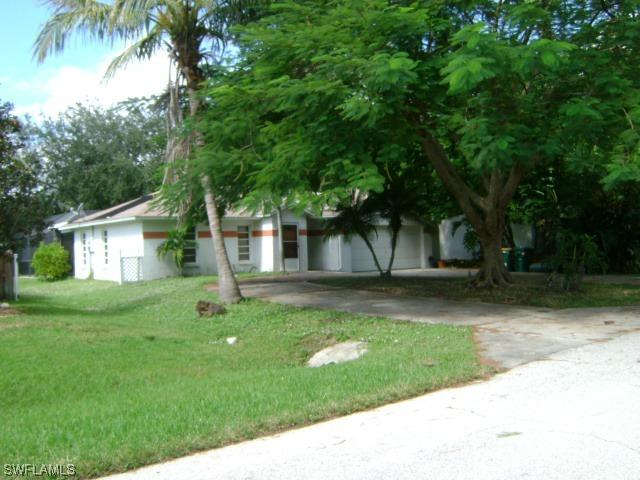 854 Hidden Terrace Rd., Naples, FL 34104