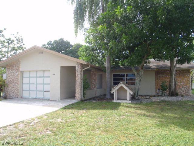 2201 41st St., Naples, FL