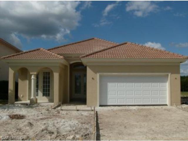8250 Valiant Dr., Naples, FL 34104