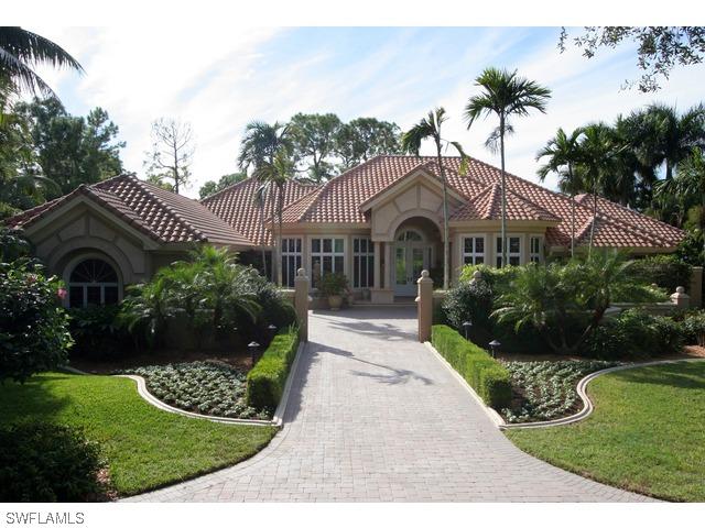 2406 Chicory Ln., Naples, FL