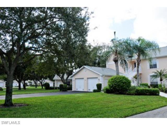 744 Wiggins Lake Dr., Naples, FL