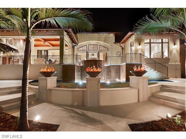 579 15th Ave., Naples, FL