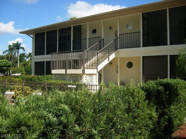 1625 Chesapeake Ave., Naples, FL 34102