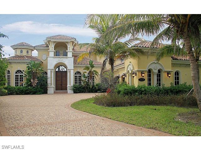 3871 Isla Del Sol Way, Naples, FL 34114