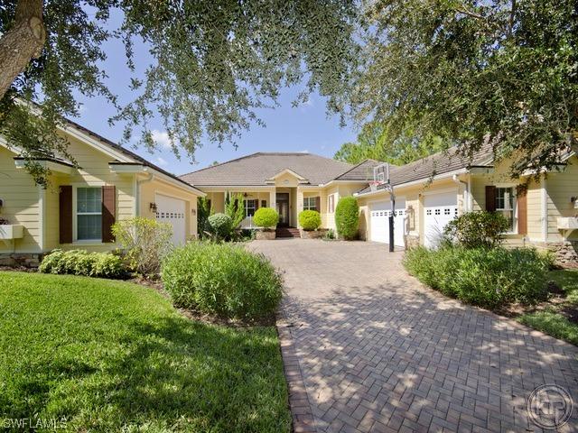 9189 The Lane Ln., Naples, FL 34109
