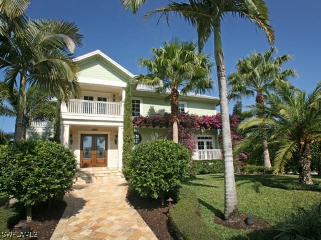 645 Broad Ave., Naples, FL 34102