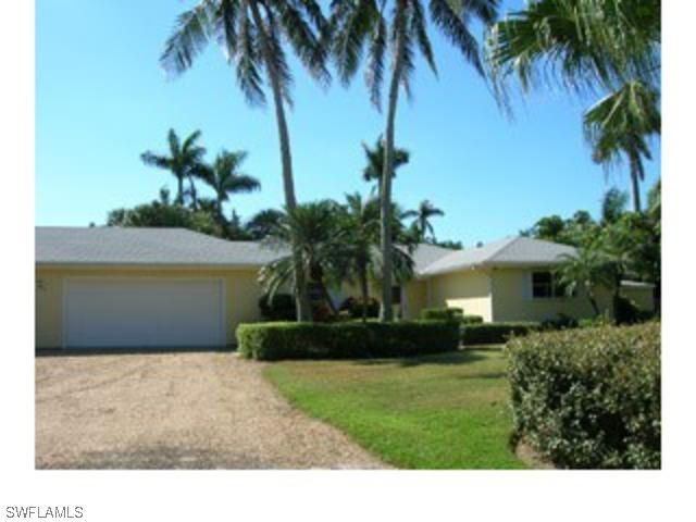 90 15th Ave., Naples, FL