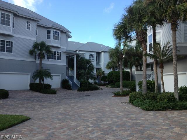 175 Barefoot Cir., Bonita Springs, FL 34134