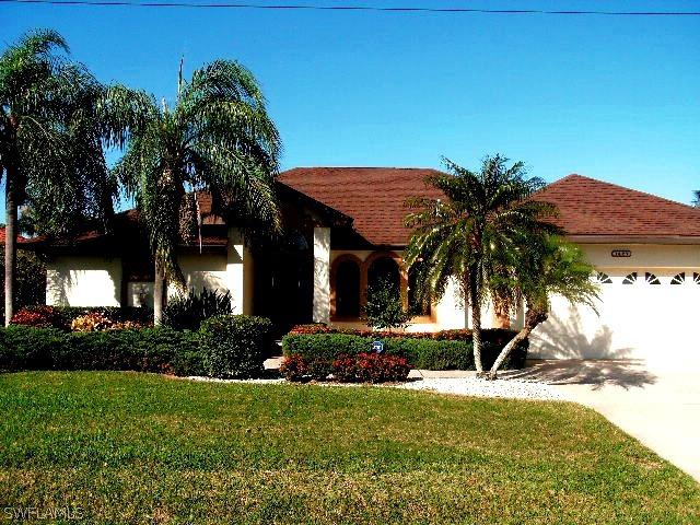 1427 53rd Ter., Cape Coral, FL 33914