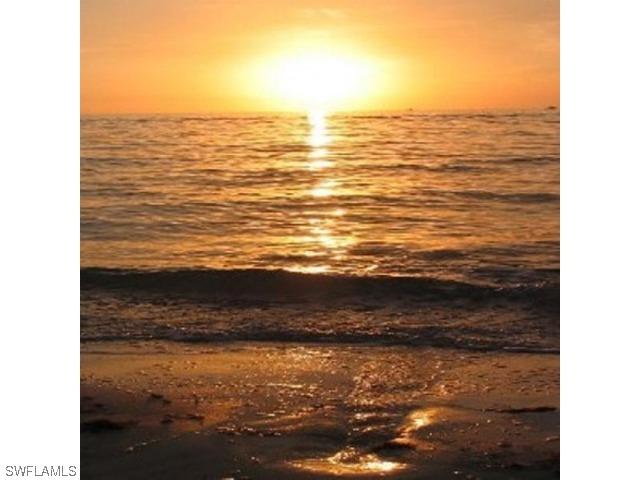 6101 Pelican Bay Blvd. #905, Naples, FL 34108