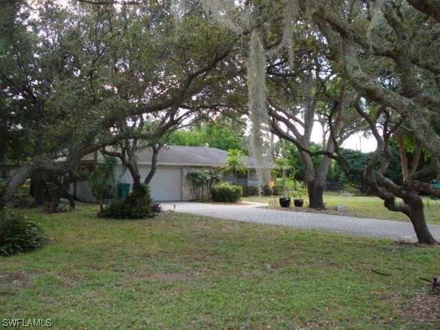 92 Myrtle Rd., Naples, FL 34108