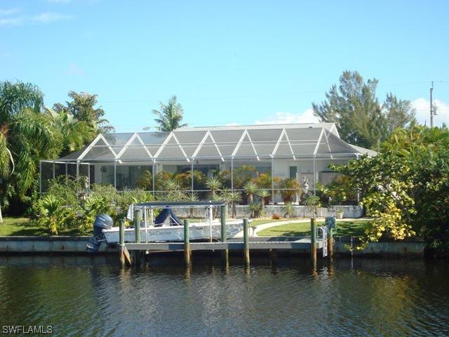 608 37th Pl., Cape Coral, FL 33993
