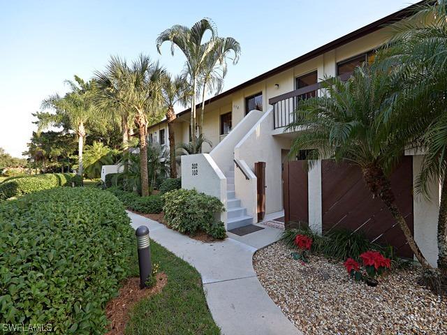 536 Lake Louise Cir., Naples, FL