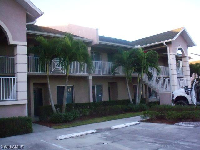 5470 16th Pl. #105, Naples, FL 34104