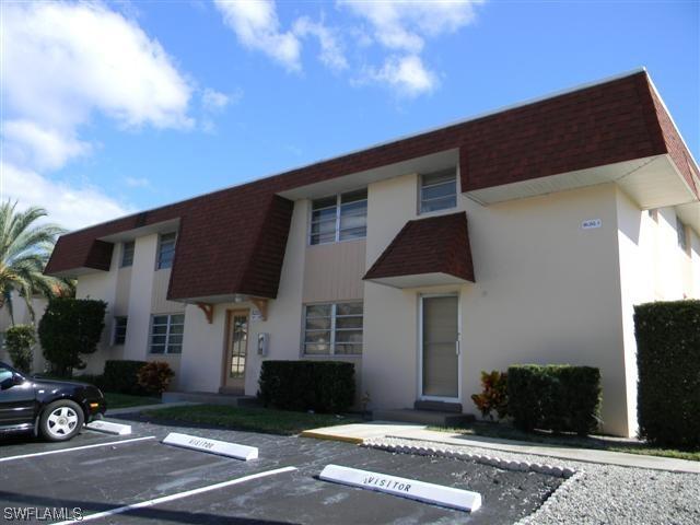 457 Tallwood St., Marco Island, FL