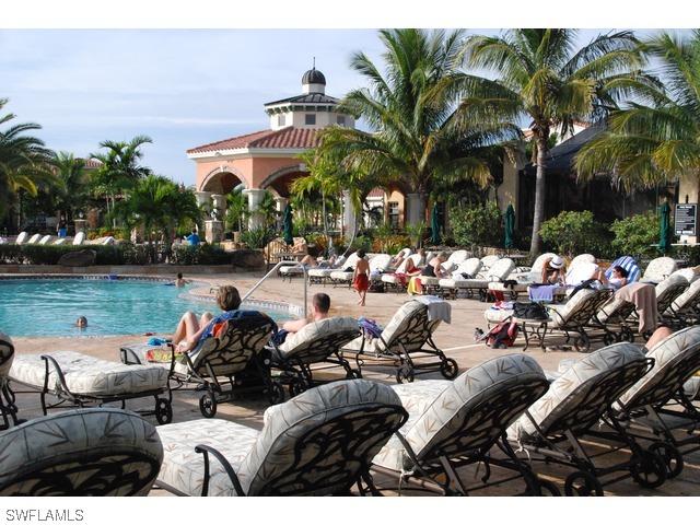 8701 Piazza Del Lago Cir. #202, Estero, FL 33928