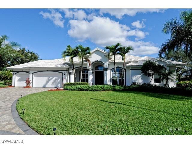 2039 Castle Garden Ln., Naples, FL