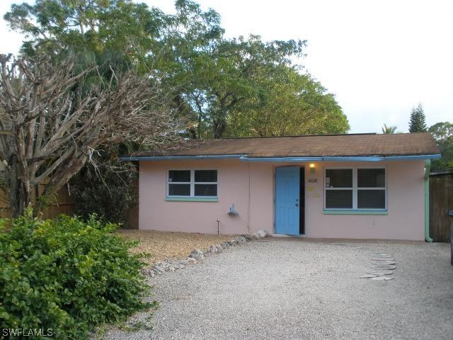 10016 Delaware St., Bonita Springs, FL 34135
