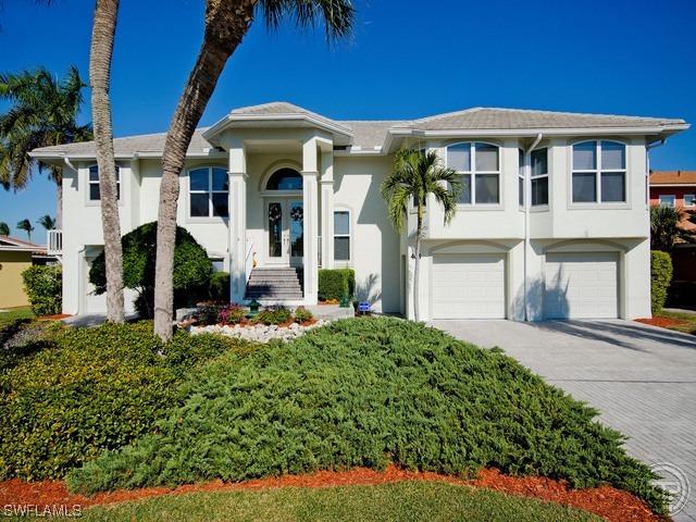 405 Pine Ave., Naples, FL 34108