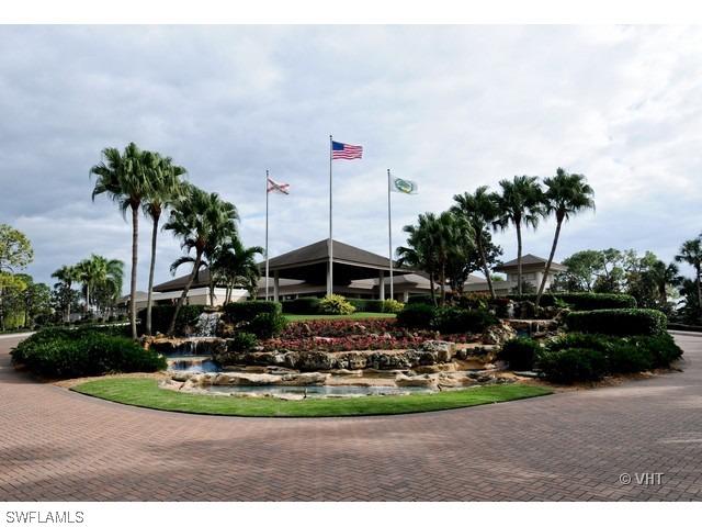 606 Courtside Dr., Naples, FL