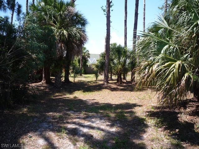 775 110th Ave., Naples, FL 34108