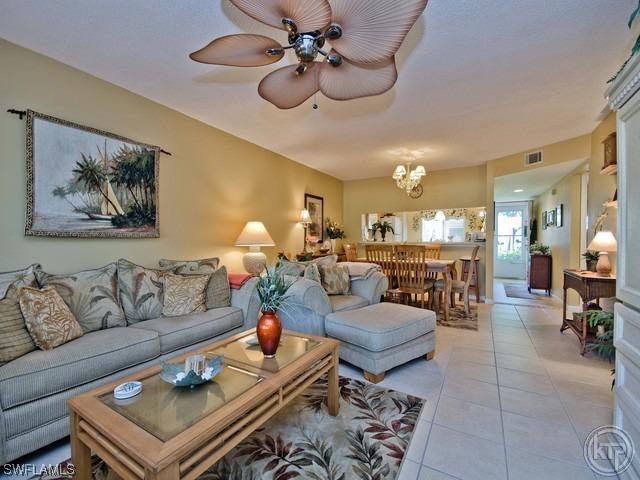 3695 Amberly Cir., Naples, FL