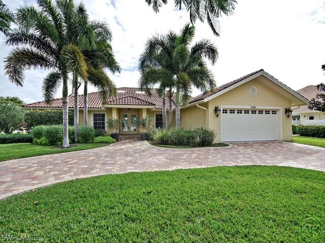 2286 Queens Way, Naples, FL