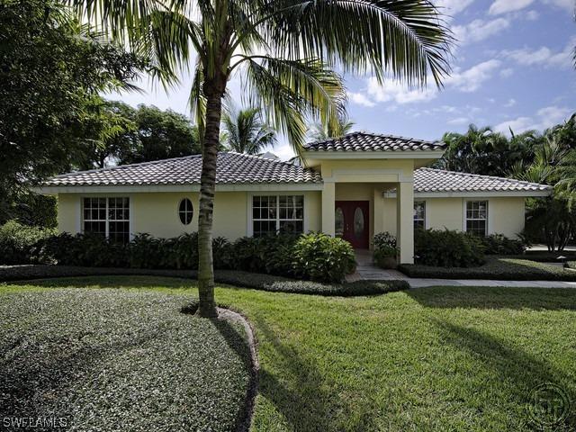 1580 Bluefin Ct., Naples, FL