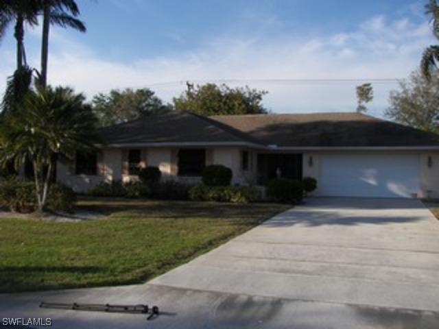 363 Huntington Dr., Naples, FL 34109