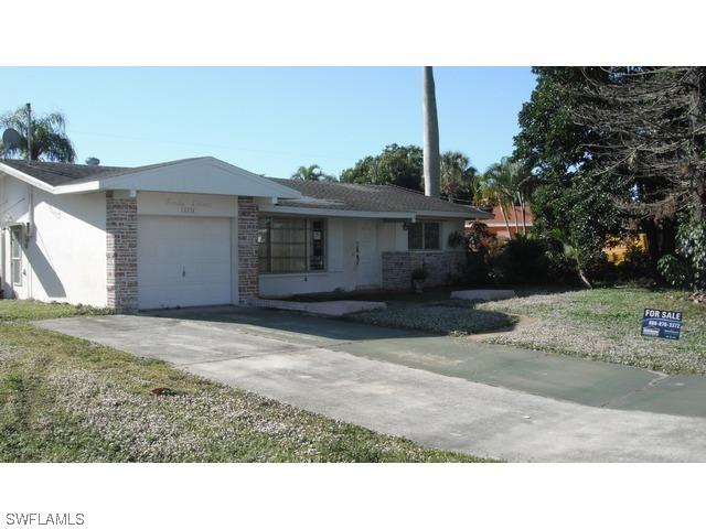 4364 20th Ave., Naples, FL