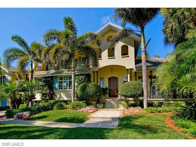 159 15th Ave., Naples, FL 34102