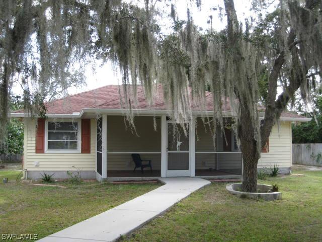 4273 Tarpon Ave., Bonita Springs, FL 34134