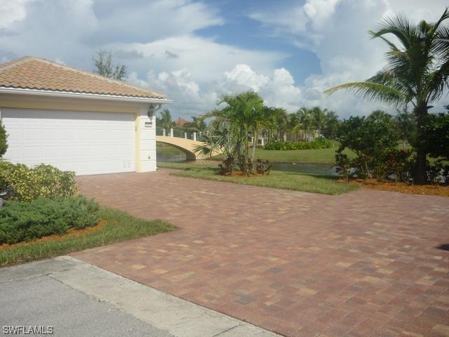 8452 Borboni Ct., Naples, FL 34114