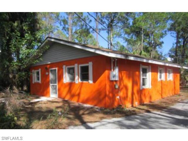 2170 Della Dr., Naples, FL