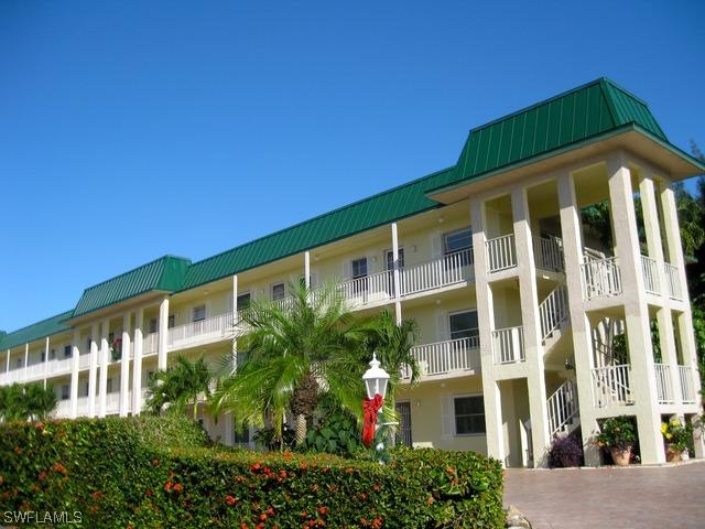 3030 Binnacle Dr. #310, Naples, FL