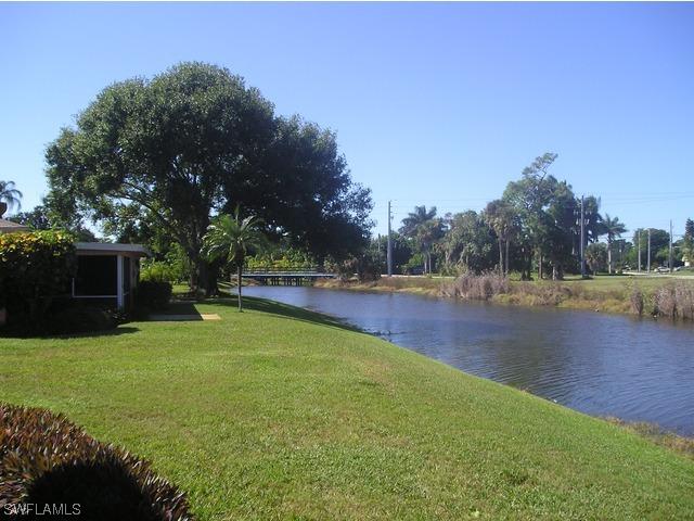 609 Palm View Dr., Naples, FL 34110