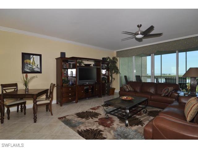 275 Indies Way #1005, Naples, FL 34110