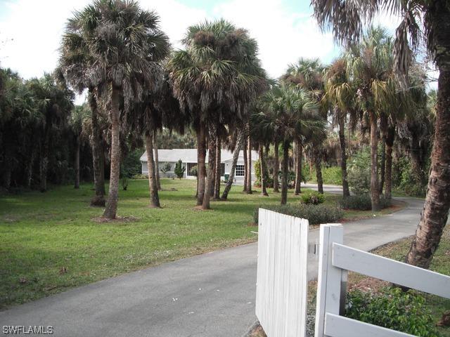 385 2nd St., Naples, FL