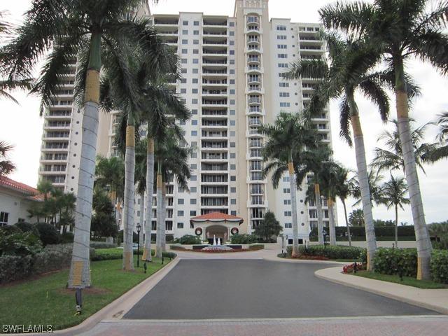 7425 Pelican Bay Blvd. #204, Naples, FL 34108