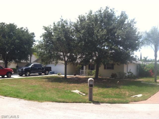 38 Johnnycake Dr., Naples, FL