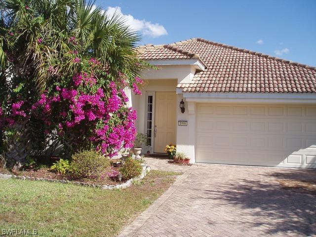 1996 Sagebrush Cir., Naples, FL 34120